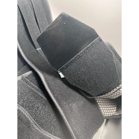 DonJoy UltraSling Quadrant Shoulder Brace Adjustable Immobilizer Left Arm - Picture 3 of 6